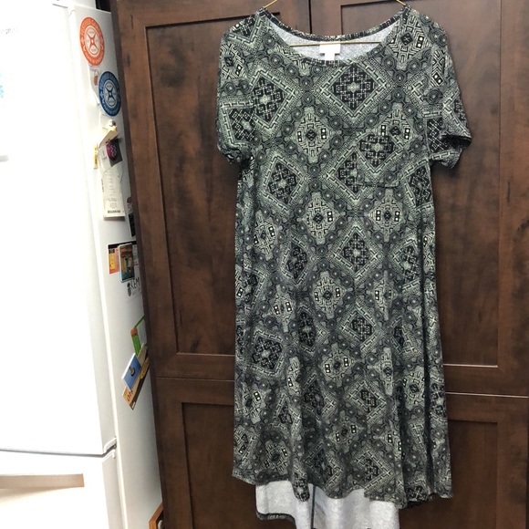 XS Lularoe Carly Dress - Picture 3 of 6